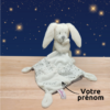 17.png Boby le lapin rêveur – Doudou personnalisé