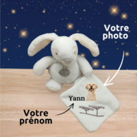 18.png Boris le lapin paisible – Doudou personnalisé