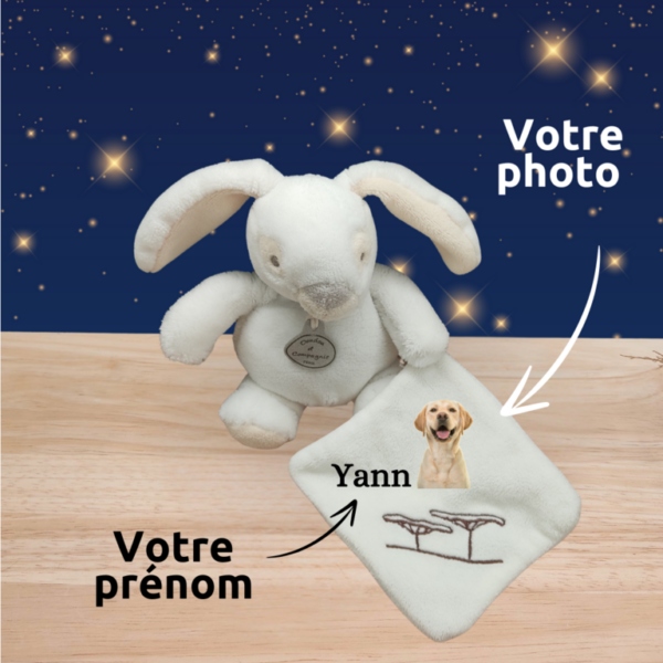 18.png Boris le lapin paisible – Doudou personnalisé