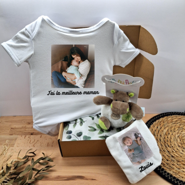 coffret-naissance-personnalise-body-doudou-cadeau-bebe-unique-2-jpg.png Coffret naissance personnalisé - Body et Doudou photo bébé