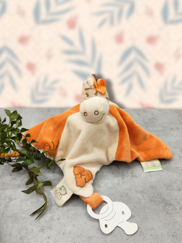 doudou-attache-tetine-orange.png Timmy, l'Attachant Doudou Tétine - Doudou personnalisé