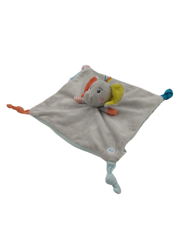 doudou-carre-elephant-gris-bebe-9-1.png Mani Ami des Gros Câlins
