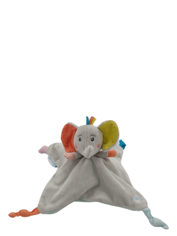 doudou-elephant-gris-carre-bebe-9.png Mani Ami des Gros Câlins