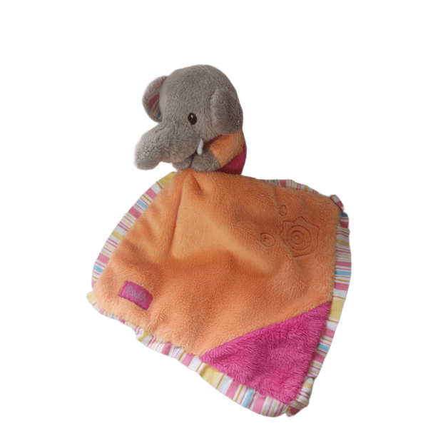 doudou-elephant-personnalise-toodo.png Houps l’éléphant joyeux – Doudou personnalisé
