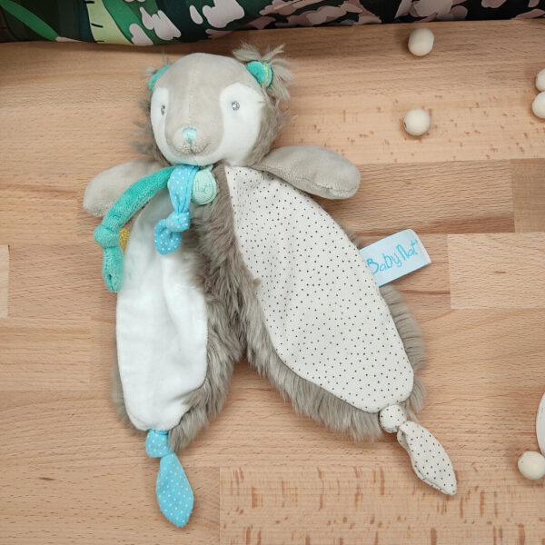 doudou-herisson-baby-nat.jpeg Gaston le hérisson moelleux – Doudou personnalisé