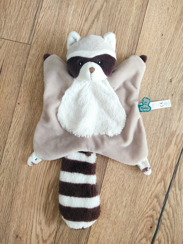 doudou-kaloo-raton-laveur.jpeg Zozo le raton laveur - Doudou personnalisé