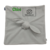 doudou-lapin-blanc-jacadi-1.png Pompon lapin blanc Jacadi - Doudou personnalisé