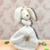 doudou-lapin-blanc-mouchoir-blanc.png Finn, le lapin blanc espiègle - Doudou personnalisé