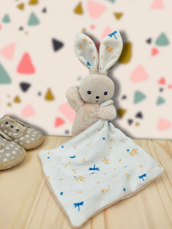 doudou-lapin-kaloo.png Mochi le Compagnon Douillet