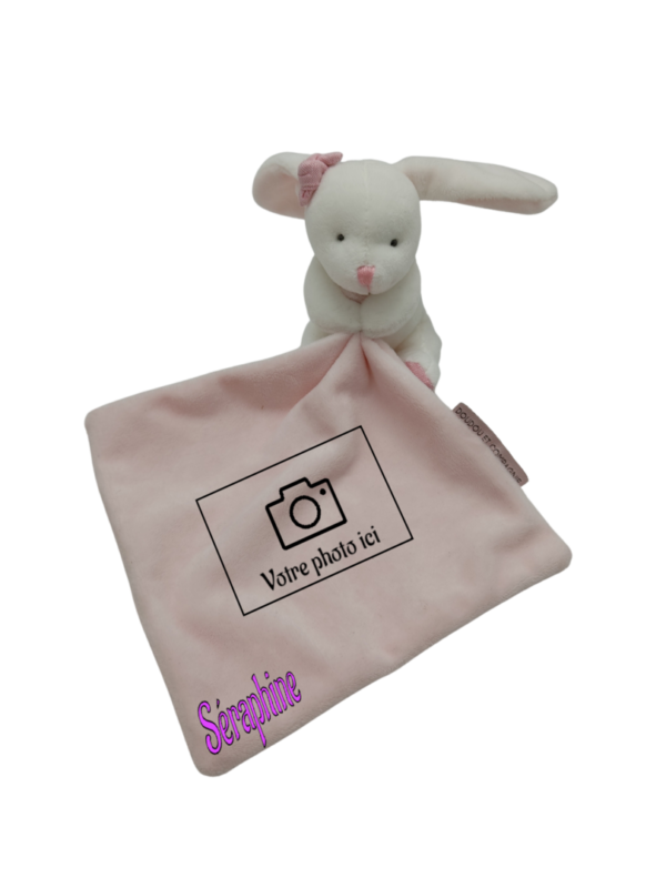 doudou-lapin-mouchoir-rose-doudou-et-compagnie-1.png Polie l'amie pour toutes les aventures