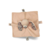 doudou-lapin-rose-plat-bout-chou-4.png Loli le lapin rose - Doudou personnalisé
