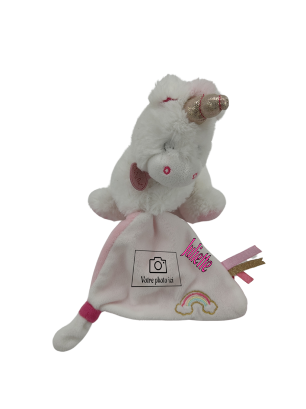 doudou-licorne-blanche-baby-nat-2.png Emma l'Exploratrice des Rêves