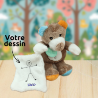 doudou-ours-personnalise-plouf-baby-nat-jpg.png Plouf l’ours rêveur – Doudou personnalisé