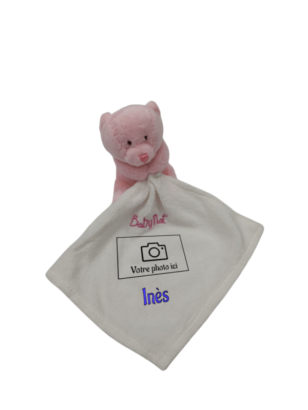 doudou-ours-rose-mouchoir-blanc-baby-nat-1.png Léa l'ourse rêveuse - Doudou personnalisé