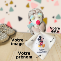 doudou-personnalise-herisson-avec-photo-image-dessin-et-prenom.png Hugo, le tout petit hérisson - Doudou personnalisé