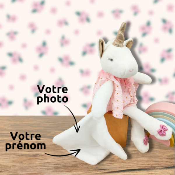 Zoé la licorne câline - Doudou personnalisé