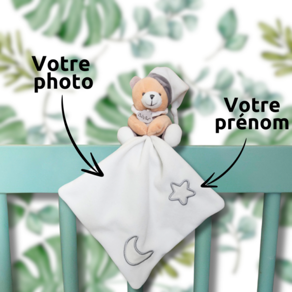 doudou-personnalise-ours-avec-mouchoir.png Pépito cœur douillet - Doudou personnalisé