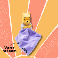 doudou-personnalise-winnie-l-ourson-violet.png Winnie l'ourson le curieux - Doudou personnalisé