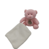 doudou-petit-ours-rose-avec-mouchoir-blanc-doudou-et-compagnie-2.png Emie L'Étreinte Douce