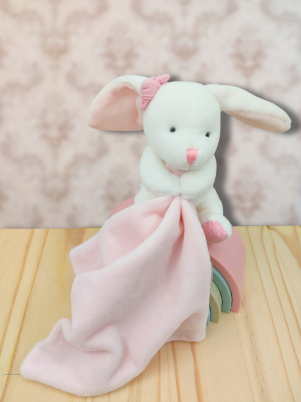 lapin-blanc-noeud-rose.png Polie l'amie pour toutes les aventures
