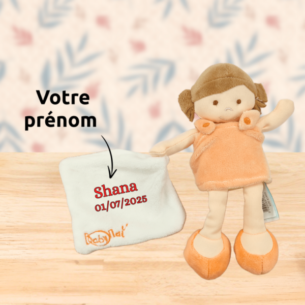 Laura la poupée pleine de tendresse – Doudou personnalisé