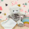 ours-mouchoir-blanc.png Léo, l'Ours Blanc au Mouchoir