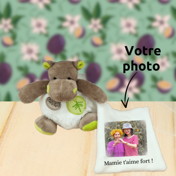 pablo-hippopotame-baby-nat-doudou-personnalise-jpg.png Pablo l’hippopotame affectueux – Doudou personnalisé