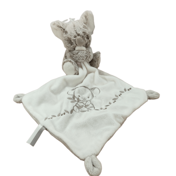 pouki-koala-nicotoy-doudou-personnalise-1-jpg.png Pouki le koala câlin – Doudou personnalisé